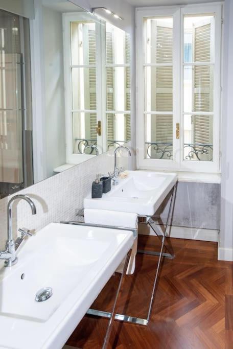Appartement Charme And Relax In Downtown Parme Extérieur photo